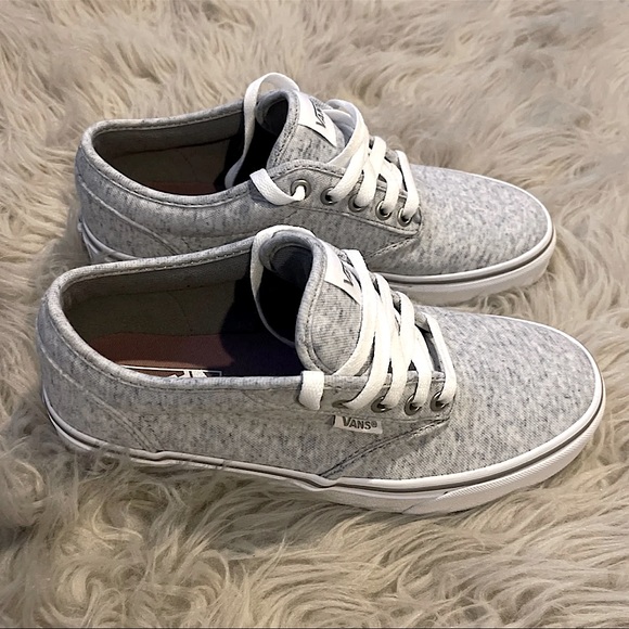 Vans - Picture 3 of 3